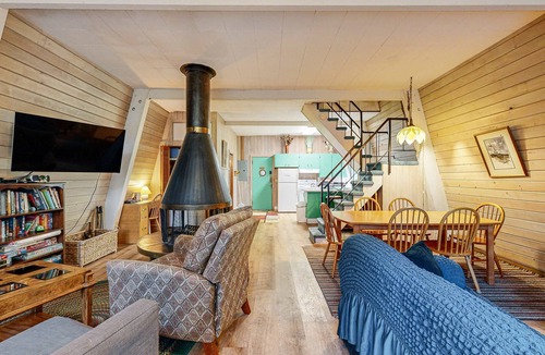 Gleneden Beach House | Fun and Unforgettable Beach House Dog friendly with a Great Location