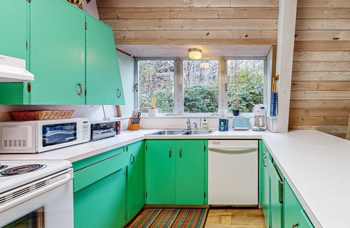 Gleneden Beach House | Fun and Unforgettable Beach House Dog friendly with a Great Location