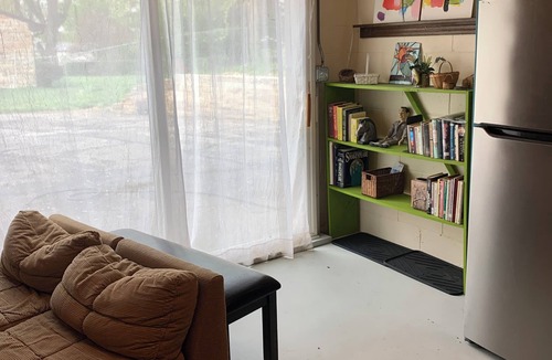 Bloomington House | Fun & Funky! Stay in a functioning fine art archive-Blocks from the IU campus.