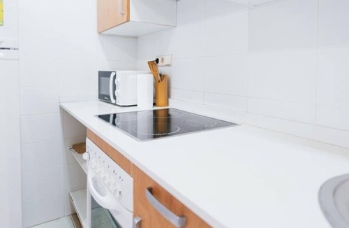 Montardit de Baix Apartment | Functional apartment in Montardit de Baix, pets welcome