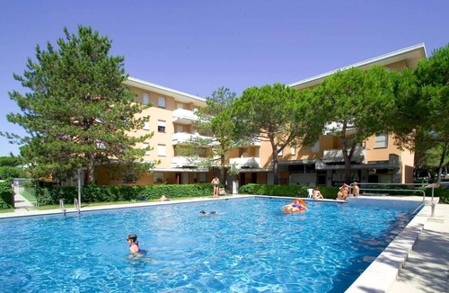 Bibione Apartment | Functional apartment with pool