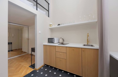 Srodmiescie Połnocne Apartment | Functional Studio in the Center | Close to Metro and PKiN