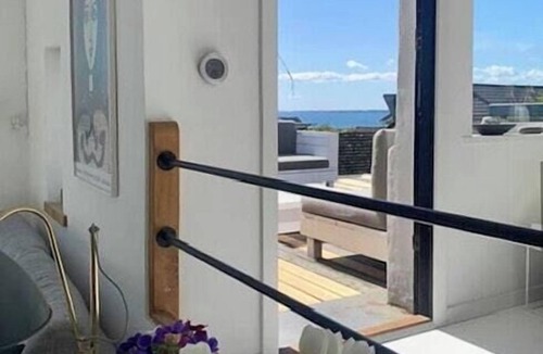 Hejsager Strand House | Functionalist house only 100 steps to the beach