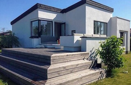 Hejsager Strand House | Functionalist house only 100 steps to the beach