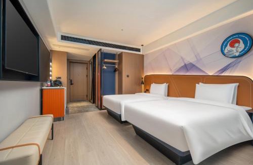Nanchang Hotel | FunGee High-Altitude River View Hotel, Nanchang Honggutan Jiangxi Provincial Museum Branch