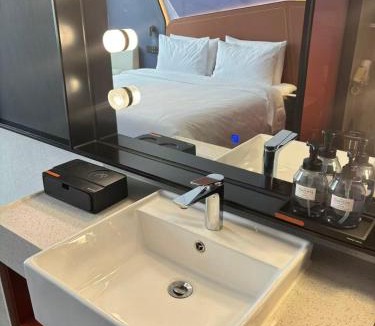 Tian Xin Hotel | FunGee X