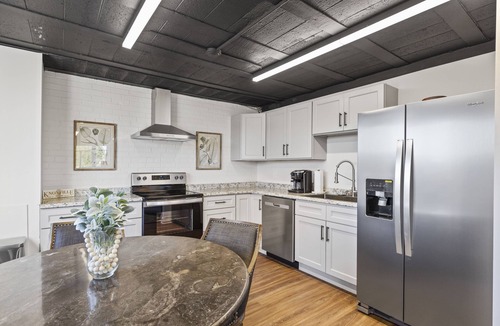 Downtown Knoxville Condo | Funky, Fun, and Fabulous!