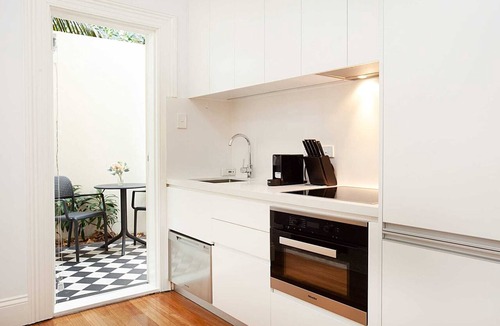 Lewisham Apartment | Funky Inner West Studio with Private Patio