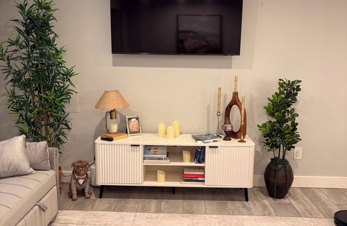 Alphabet Historic District Apartment | Furnished 1BR in NW Portland, Walkable to NW 23rd & Good Samaritan
