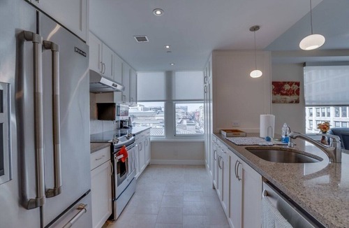 Penn Quarter Apartment | Furnished 2 Bedroom Apartment near National Museum by RedAwning