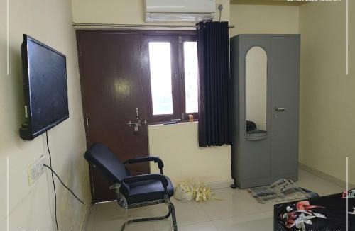 Dhanbad Apartment | Furnished 3BHK Flat at Saraidhela For Family-Friend