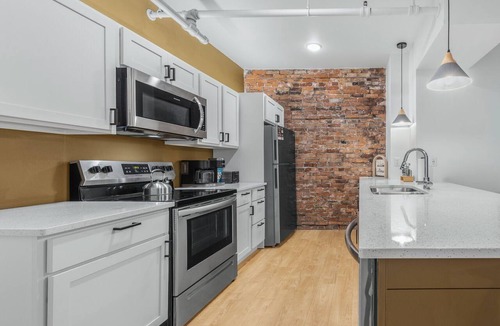 Duluth Apartment | Furnished Apartment Monthly Rental w/Gym 325