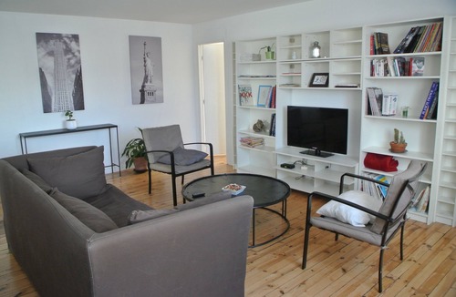 Saint-Roch - Badouillere - Chavanelle Apartment | Furnished Bright Design of 75 m2, Downtown, in Inner Courtyard, Garage