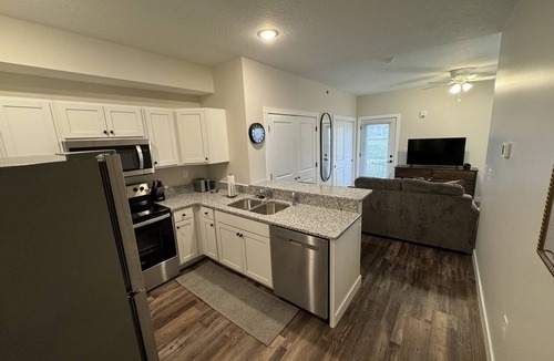Bettendorf Apartment | Furnished Executive Studio Apartment on the Duck Creek Bike Path in Bettendorf.