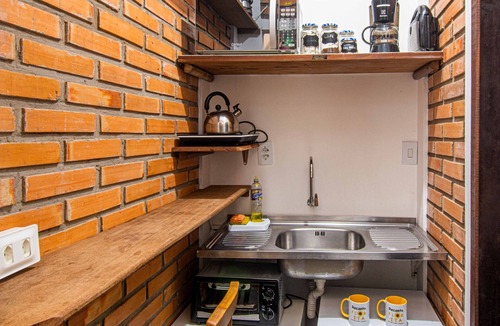 Santo Antonio de Lisboa Apartment | Furnished ground floor studio apartment, house facing the sea in Santo Antônio de Lisboa/Floripa
