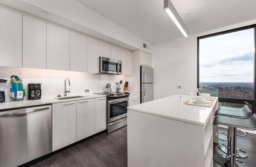 Reston Apartment | Furnished w/Full Kitchen | Reston Town Center | nr Washington DC