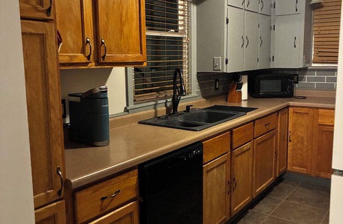 Rock Falls House | Furry Friends Welcome! Nightly, Weekly & Long‑Term Stays