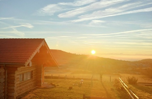 Savas Ski Chalet | Fuste in Ardèche Verte! Ideal for a quiet stay with family or friends
