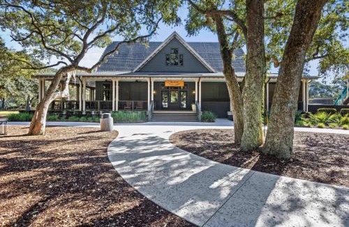 West Beach Village House | FWO1358: 1358 Fairway Oaks