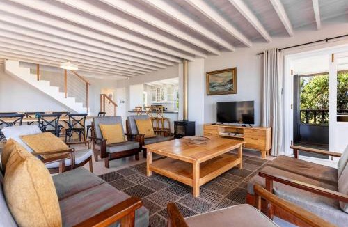 Cape Peninsula House | Fynbos Views Upper Cottage