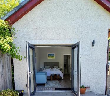 Cromarty Firth Apartment | Fyrish View