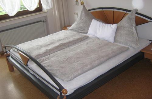 Brauneberg Hotel | Gästehaus Schneider