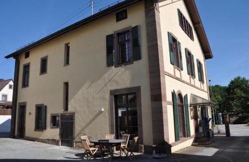 Maulbronn Bed & Breakfast | Gästehaus stuttgART36