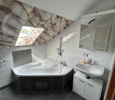 Germersheim House | Gästezimmer in Germersheim am Hauptbahnhof