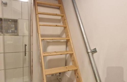 Nordwestliche Außenstadt Apartment | Gästezimmer mit Himmel-Blick 4 Two