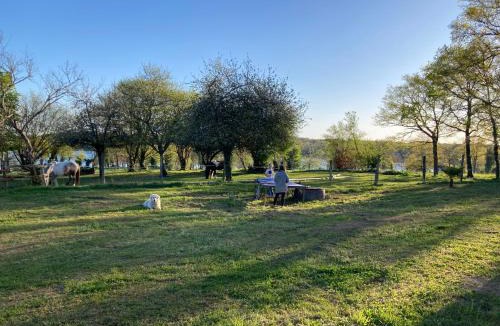 Saint-Quentin-sur-Charente House | Gîte à la campagne au bord d'un Lac 8 personnes