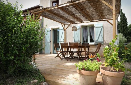 Douelle Apartment | Gîte " Ô PARADIS"