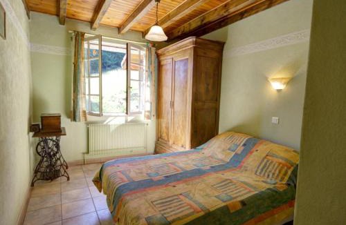 La Versanne House | Gîte authentique avec cheminée, animaux admis et WiFi en bordure de forêt - FR-1-496-127