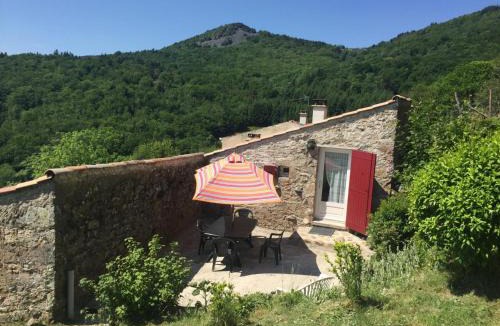 Veranne House | Gîte Authentique avec Wifi et Cheminée à Véranne - FR-1-496-256