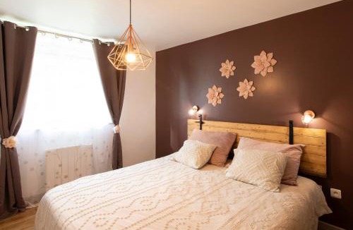 Beynat Apartment | Gîte Chabrignac, jacuzzi et sauna privatif, piscine chauffée partagée, Wifi, salle de jeux