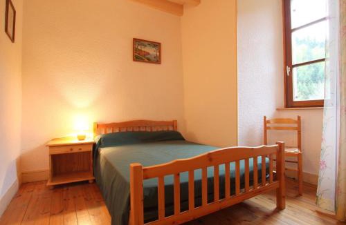 Saint-Vert House | Gîte charmant 5 pers. à Saint-Vert: nature, calme, proche rivières et sites touristiques - FR-1-582-223