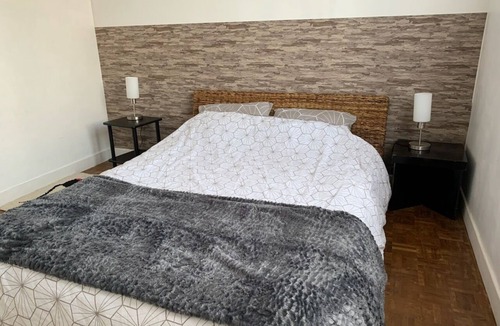 Saint-Amand-Montrond House | Gîte Chez la Mamie