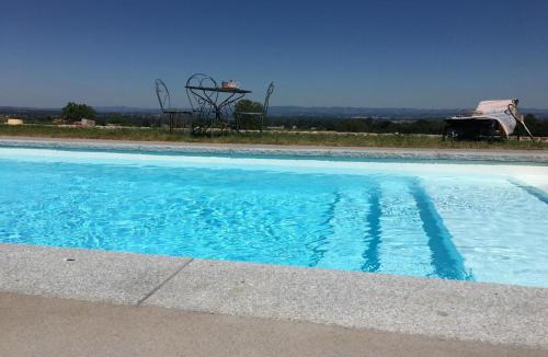 Saint-Andre-dʼApchon House | Gîte confortable avec piscine et animaux admis à Saint-André-d'Apchon - FR-1-496-143
