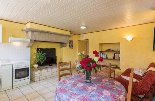 Confracourt House | Gîte confortable de plain-pied à Confracourt, nature et détente - FR-1-583-445