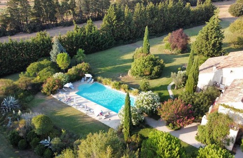 Monteux Apartment | Gîte Crillon - Mas Les Fleurs d'Hilaire