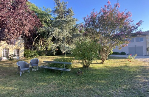 Saint-Christoly-Medoc Cottage | Gîte de Charme en Médoc à Proximité des Plages-grande Piscine au sel
