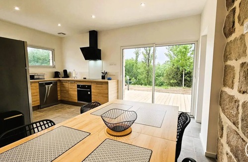 Brive-la-Gaillarde Villa | Gîte de France (sleeps 6)