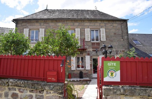 Turenne Apartment | Gîte de France Chirac du midi corrézien 3 épis - Gîte de France 6 personnes MAE-0324