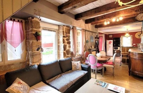 Turenne Apartment | Gîte de France Chirac du midi corrézien 3 épis - Gîte de France 6 personnes MAE-0324