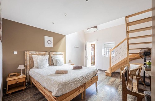 Campandre-Valcongrain Bed & Breakfast | Gîte de la Cour