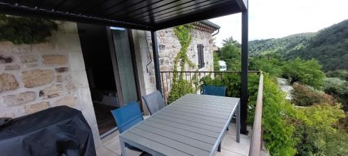 Saint-Andre-Lachamp Apartment | Gîte de Laulagne