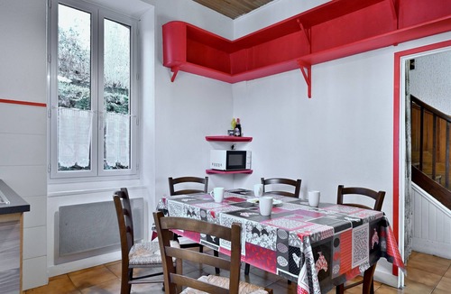 Bonac-Irazein House | Gîte Decauville – "Au jardin fleuri"