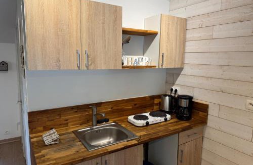 Vallet House | Gîte du Cerisier - Studio nature détente