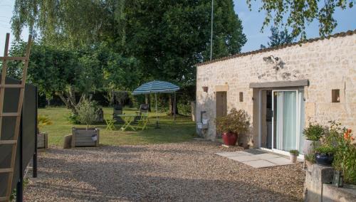 Clion House | Gîte du timbre