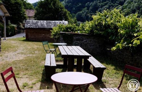 Laval-sur-Luzege House | Gîte ecole 3