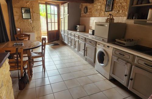 Couze-et-Saint-Front House | Gîte en pierre en Dordogne au calme dans un village Chez Sorel